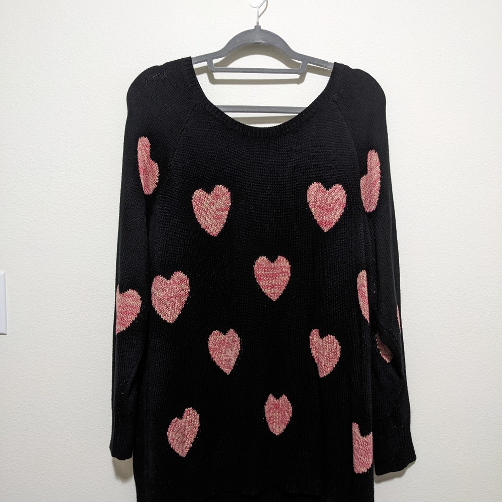 Torrid Women's Plus-sized 3XL 24/26 black pullover heart-themed sweater